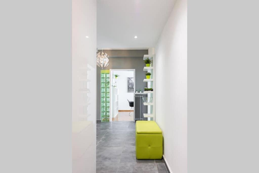 Sunlit 2Br Oasis In Metaxourghio 3Min From Metro Apartment Атина Екстериор снимка