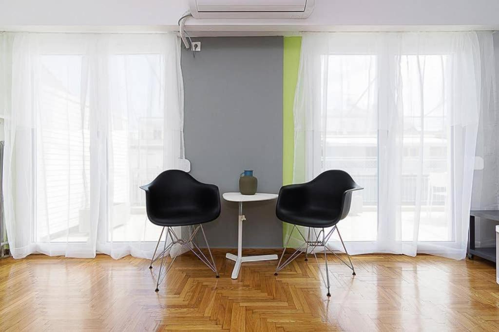 Sunlit 2Br Oasis In Metaxourghio 3Min From Metro Apartment Атина Екстериор снимка